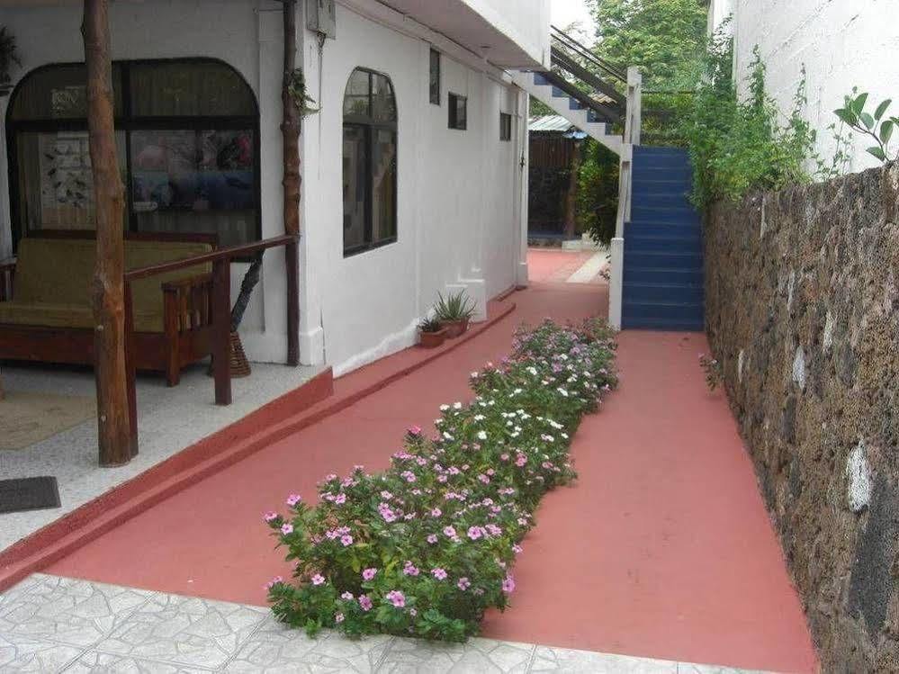 Maytenus Galapagos Puerto Ayora  Exterior photo