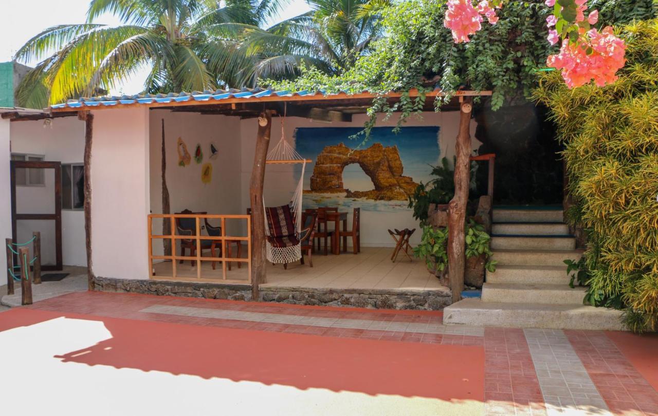 Maytenus Galapagos Puerto Ayora  Exterior photo